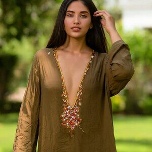 NWOT Lane Bryant‎ Green Silk 26/28 Flare Sleeve Sheer Bedazzled Neckline Popover